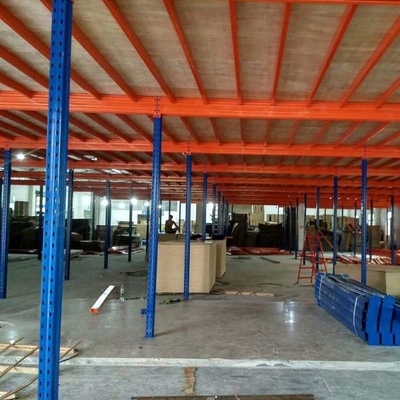 scaffale della pavimentazione del mezzanino del magazzino dello SGS della piattaforma del mezzanino di stoccaggio 5000kg